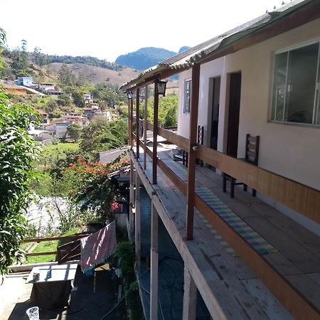 Pousada Hospedaria Santa Clara Santa Rita de Jacutinga Exterior foto
