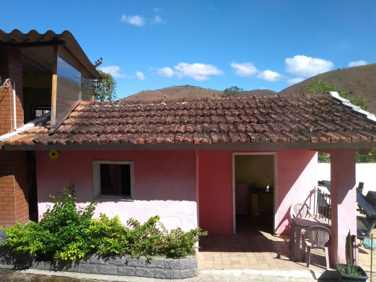Pousada Hospedaria Santa Clara Santa Rita de Jacutinga Exterior foto