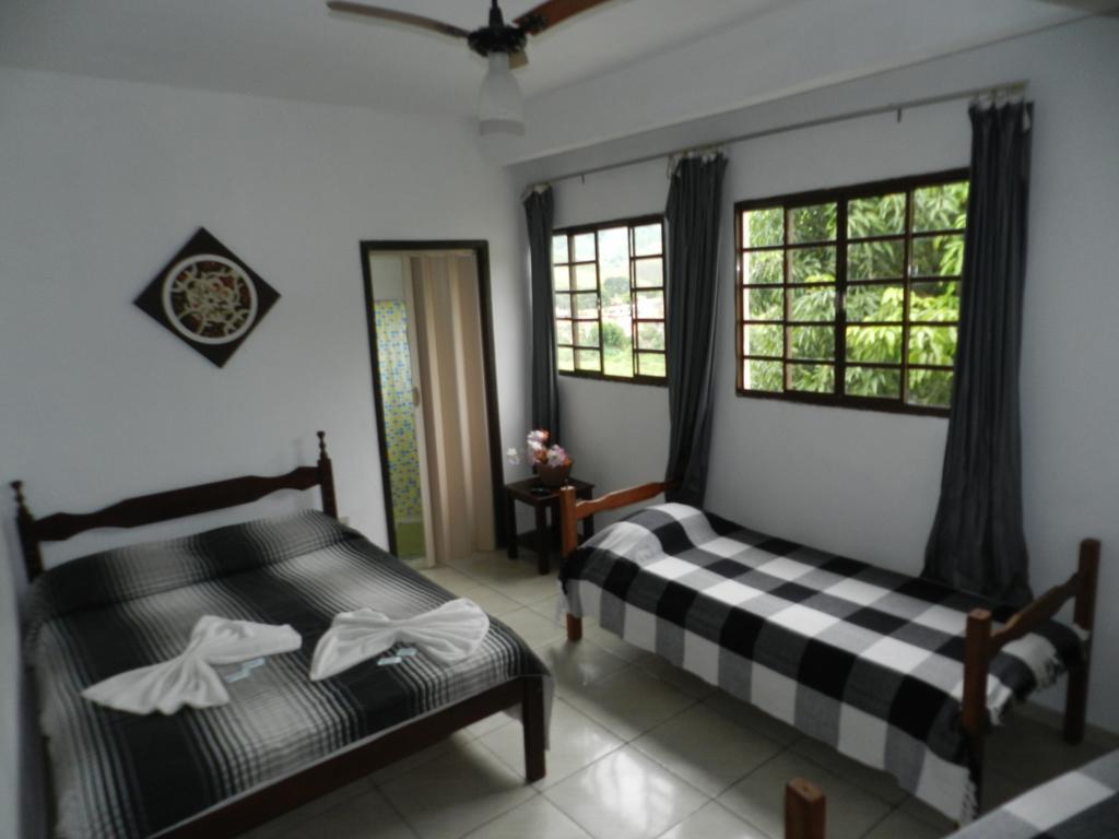 Pousada Hospedaria Santa Clara Santa Rita de Jacutinga Zimmer foto